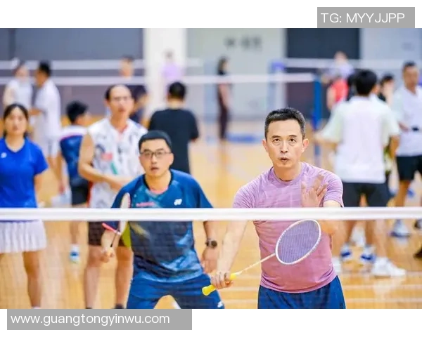 上海羽毛球队在全国羽毛球配合排行榜中荣登第六名展现实力与团队默契